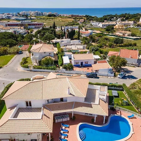 Cavi Villa Olhos de Agua (Albufeira)