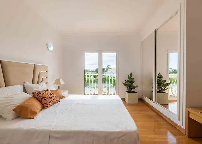 Cavi Villa Olhos de Água